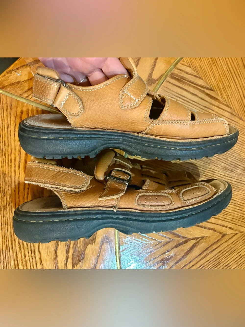 Men’s Earth Shoes Camel Leather Fisherman Sandals SZ 9